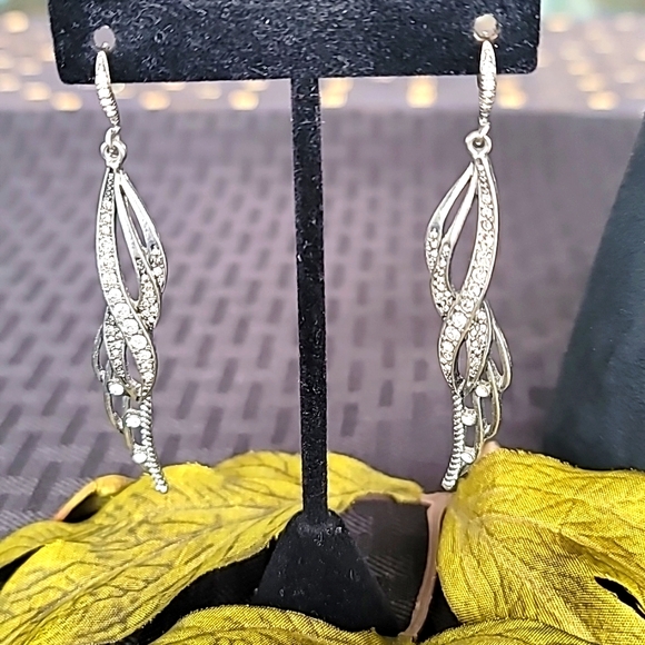 Chloe + Isabel Silverwing Set - Picture 3 of 7